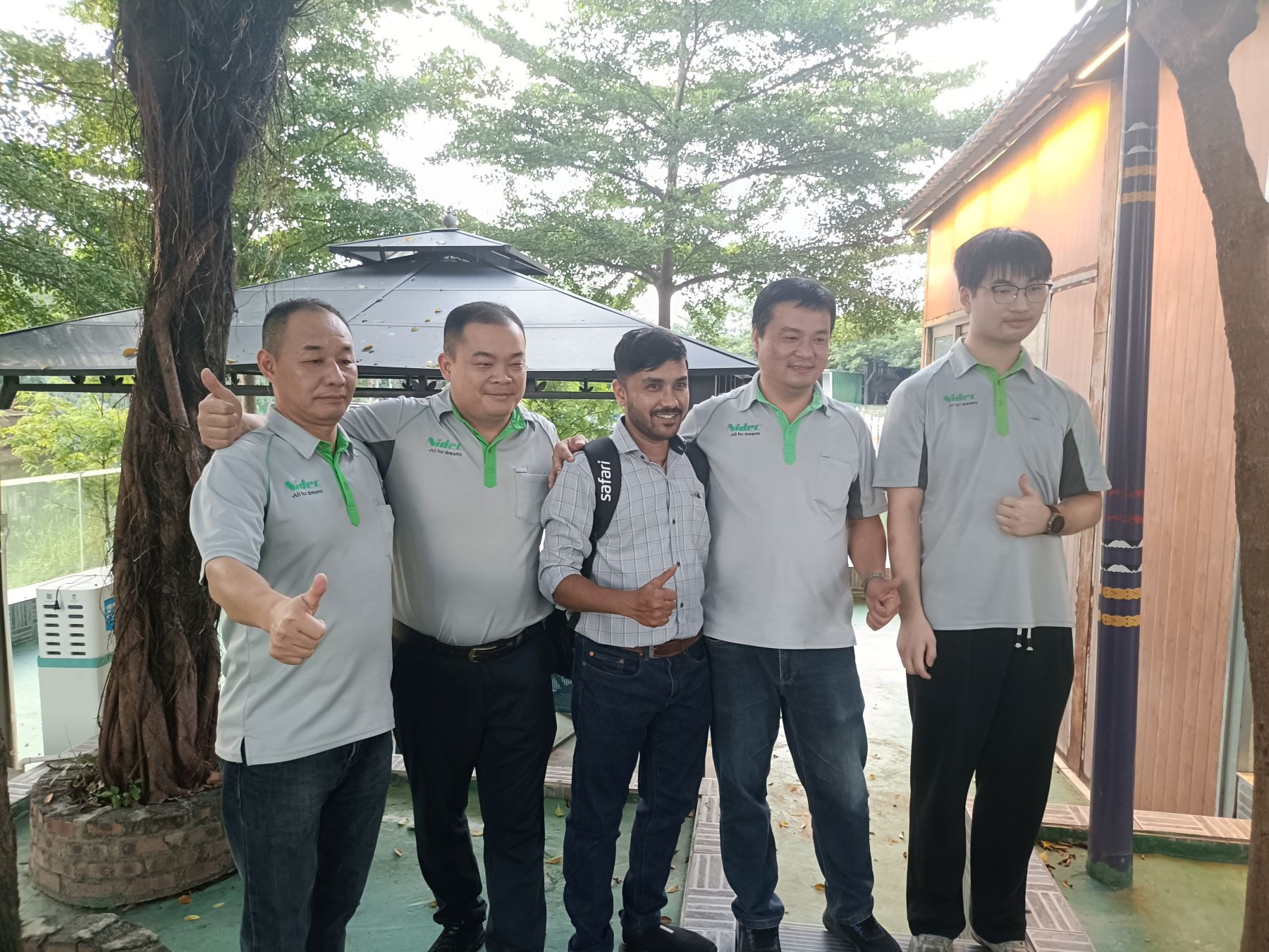 Nidec এলিভেটর ট্র্যাকশন মেশিন চীন এবং ভারতীয় মধ্যে গুণমান কার্যকলাপ